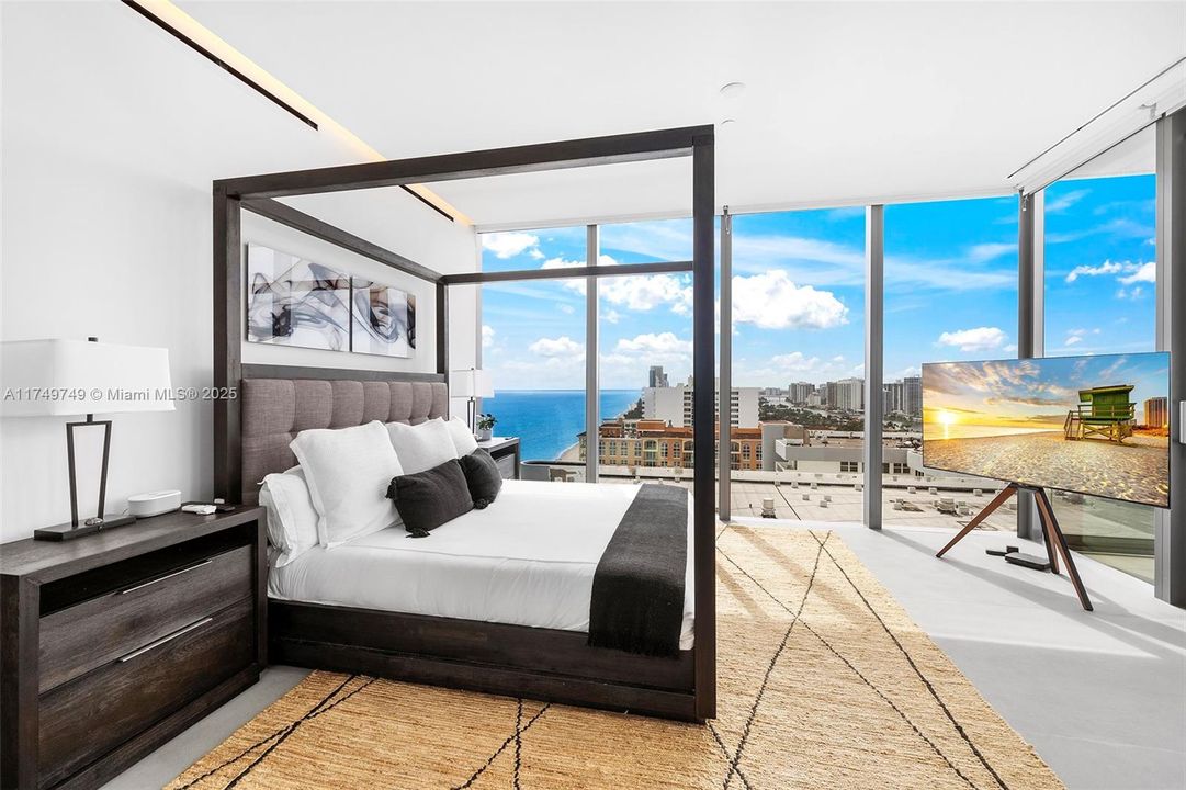 For Rent: $22,500 (4 beds, 3 baths, 2545 Square Feet)