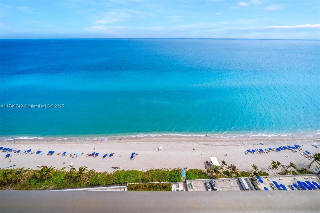 For Rent: $22,500 (4 beds, 3 baths, 2545 Square Feet)