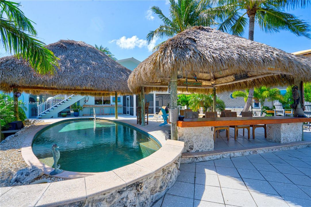 最近售出: $2,699,000 (3 贝兹, 3 浴室, 0 平方英尺)