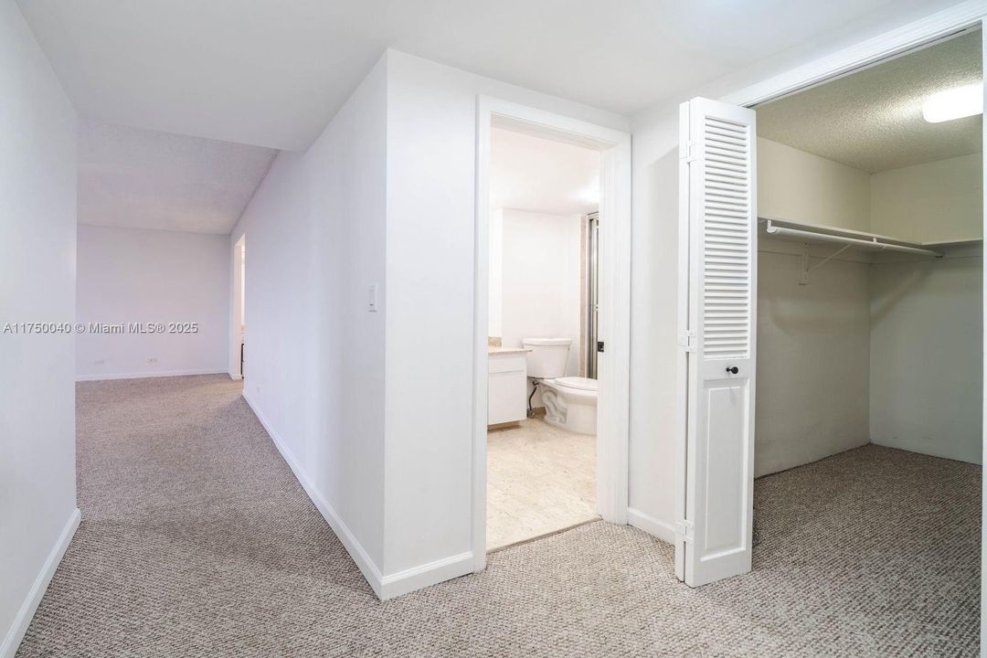 Recientemente alquilado: $3,200 (2 camas, 3 baños, 1950 Pies cuadrados)