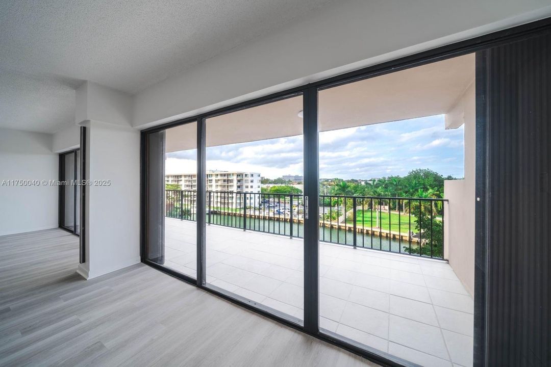 Recientemente alquilado: $3,200 (2 camas, 3 baños, 1950 Pies cuadrados)