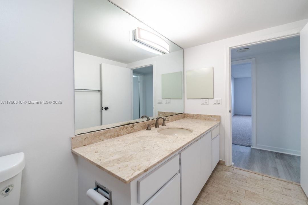 Recientemente alquilado: $3,200 (2 camas, 3 baños, 1950 Pies cuadrados)