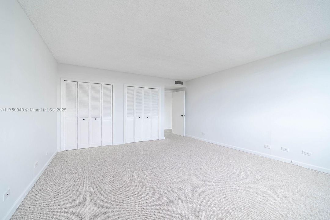 Recientemente alquilado: $3,200 (2 camas, 3 baños, 1950 Pies cuadrados)