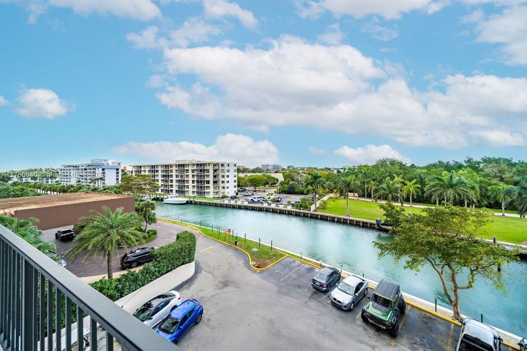 Recientemente alquilado: $3,200 (2 camas, 3 baños, 1950 Pies cuadrados)