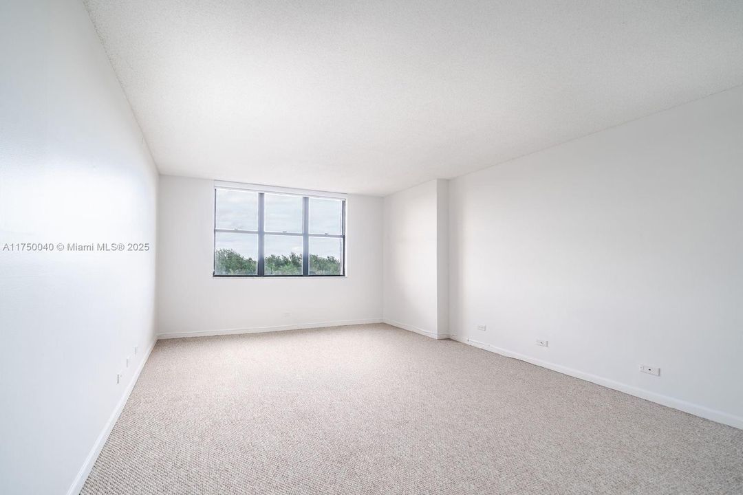 Recientemente alquilado: $3,200 (2 camas, 3 baños, 1950 Pies cuadrados)