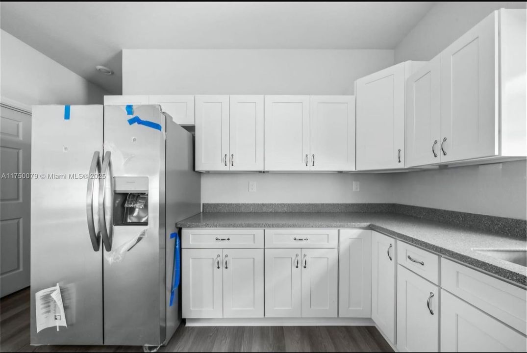 Recently Rented: $1,700 (3 beds, 2 baths, 0 Square Feet)