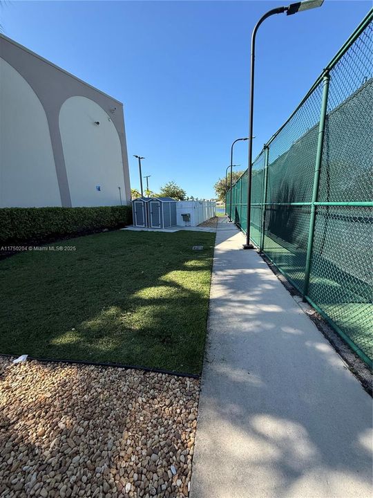 For Sale: $350,000 (2 beds, 2 baths, 1235 Square Feet)