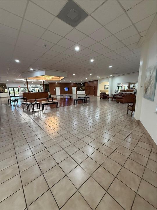 For Sale: $350,000 (2 beds, 2 baths, 1235 Square Feet)