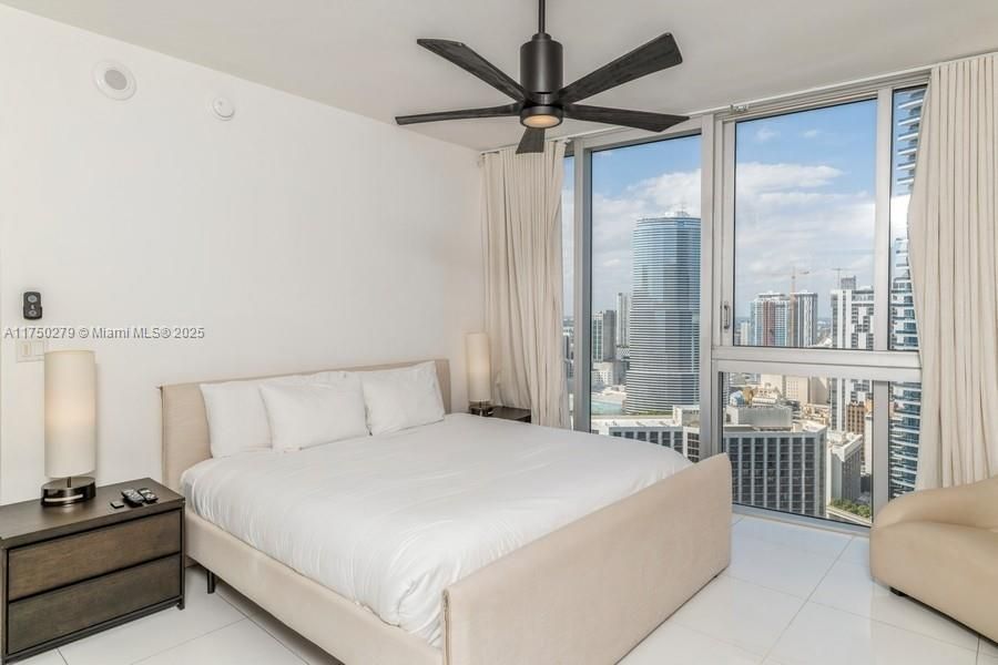 For Rent: $6,900 (2 beds, 2 baths, 1286 Square Feet)