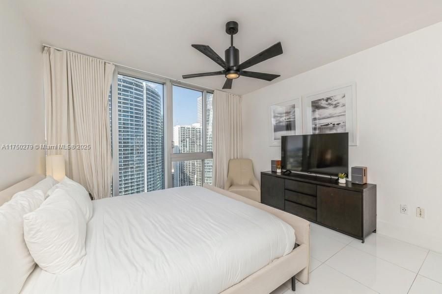 For Rent: $6,900 (2 beds, 2 baths, 1286 Square Feet)