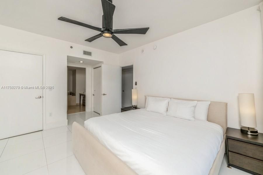 For Rent: $6,900 (2 beds, 2 baths, 1286 Square Feet)