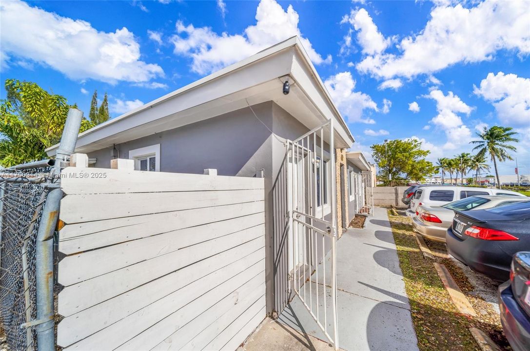 待售: $18,540,000 (0 贝兹, 0 浴室, 0 平方英尺)