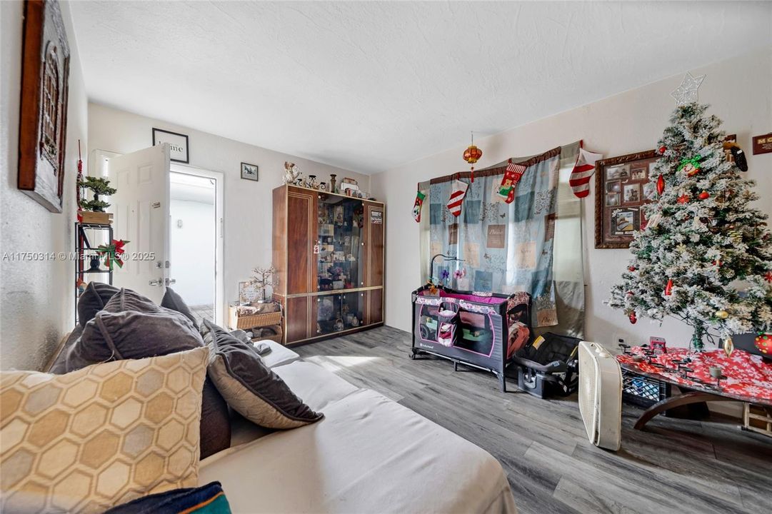 待售: $18,540,000 (0 贝兹, 0 浴室, 0 平方英尺)