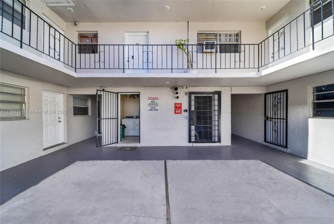 待售: $18,540,000 (0 贝兹, 0 浴室, 0 平方英尺)