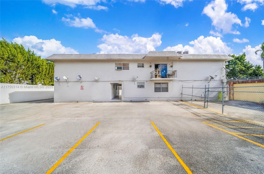 待售: $18,540,000 (0 贝兹, 0 浴室, 0 平方英尺)