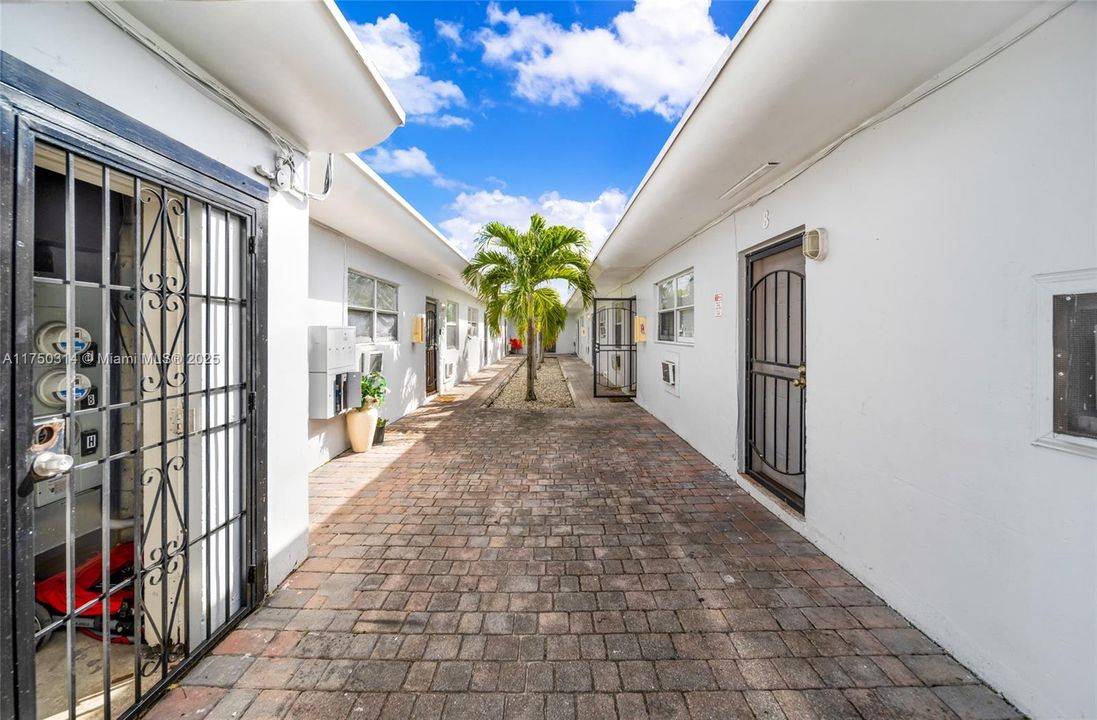 待售: $18,540,000 (0 贝兹, 0 浴室, 0 平方英尺)