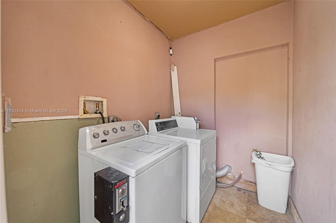 待售: $18,540,000 (0 贝兹, 0 浴室, 0 平方英尺)