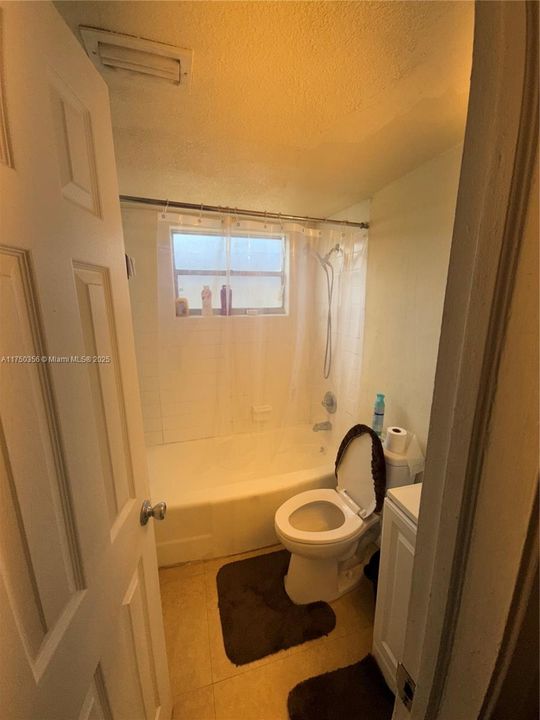 Recently Sold: $420,000 (0 beds, 0 baths, 2496 Square Feet)