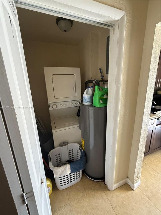 Recently Sold: $420,000 (0 beds, 0 baths, 2496 Square Feet)