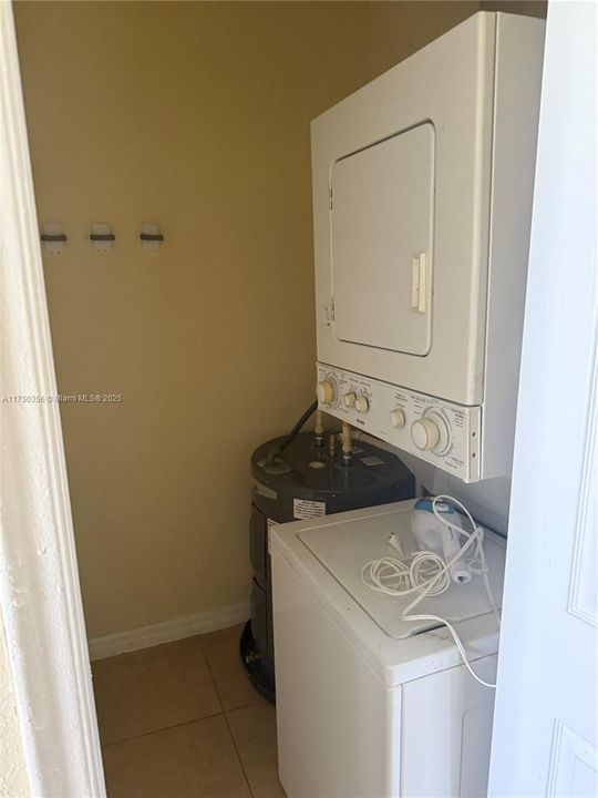 Recently Sold: $420,000 (0 beds, 0 baths, 2496 Square Feet)