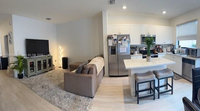 待售: $520,000 (3 贝兹, 3 浴室, 1332 平方英尺)