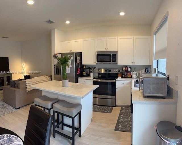 待售: $520,000 (3 贝兹, 3 浴室, 1332 平方英尺)