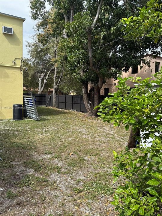 待售: $1,100,000 (0 贝兹, 0 浴室, 2890 平方英尺)