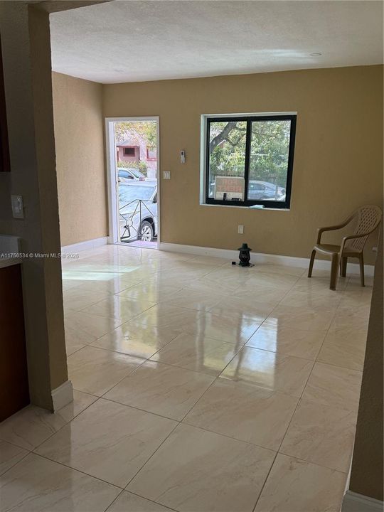 待售: $1,100,000 (0 贝兹, 0 浴室, 2890 平方英尺)