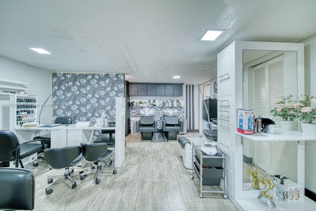 最近售出: $35,000 (0 贝兹, 0 浴室, 0 平方英尺)