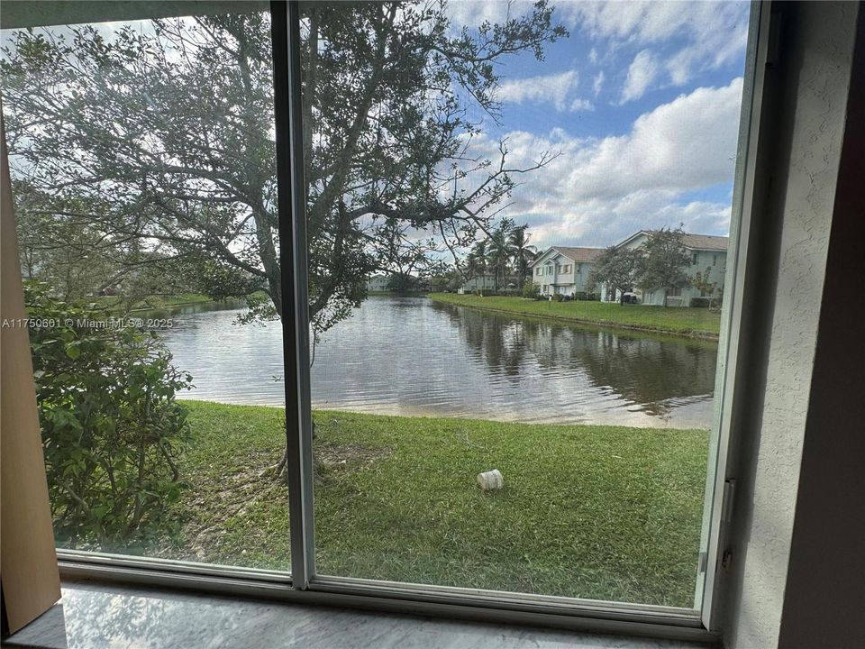 待售: $329,000 (3 贝兹, 2 浴室, 1482 平方英尺)