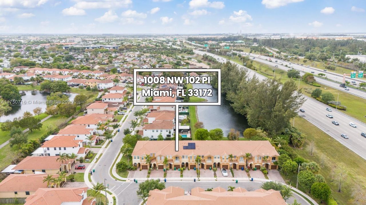 Недавно продано: $600,000 (4 спален, 3 ванн, 1652 Квадратных фут)