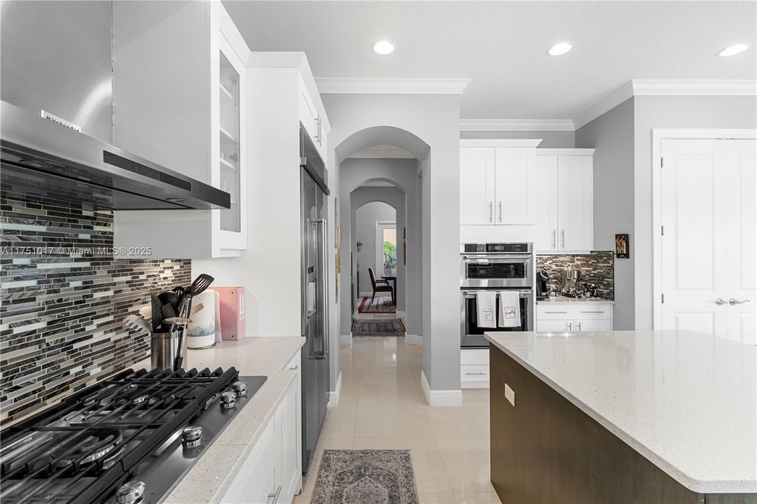 Active With Contract: $1,600,000 (5 beds, 5 baths, 4212 Square Feet)