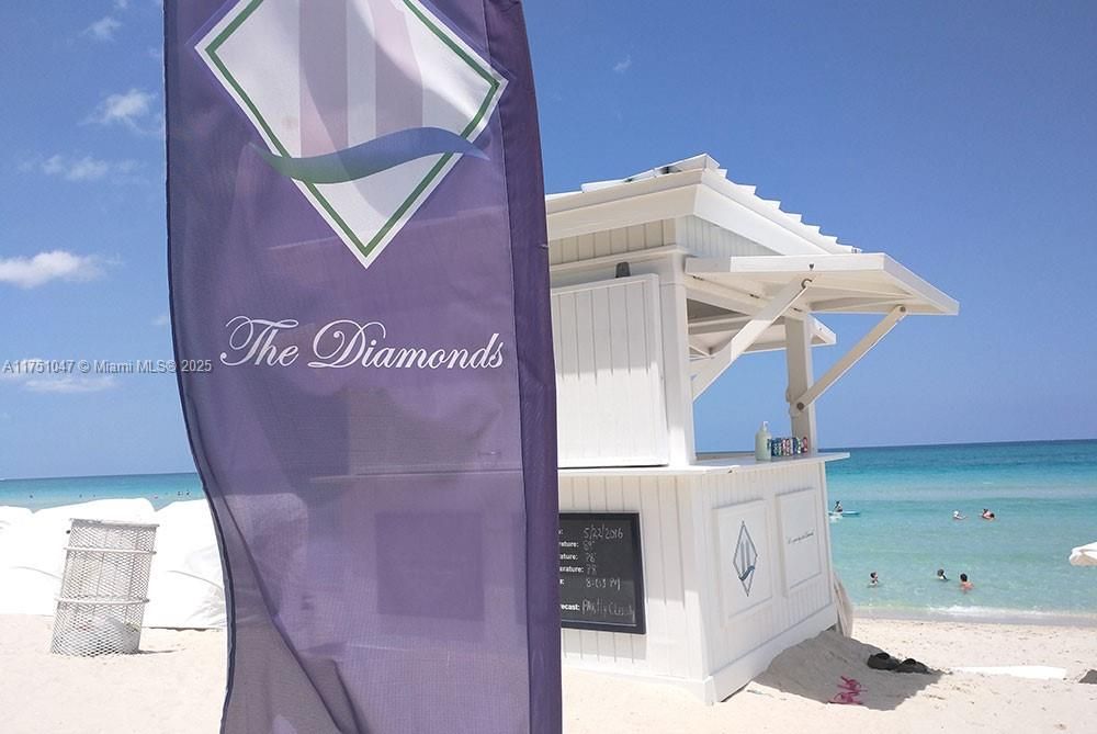 Beach services - Blue & Green Diamond