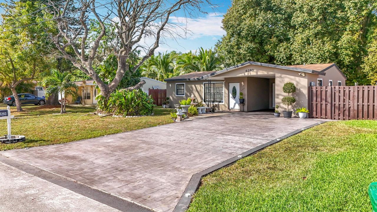 6293 NW 27th Street-11