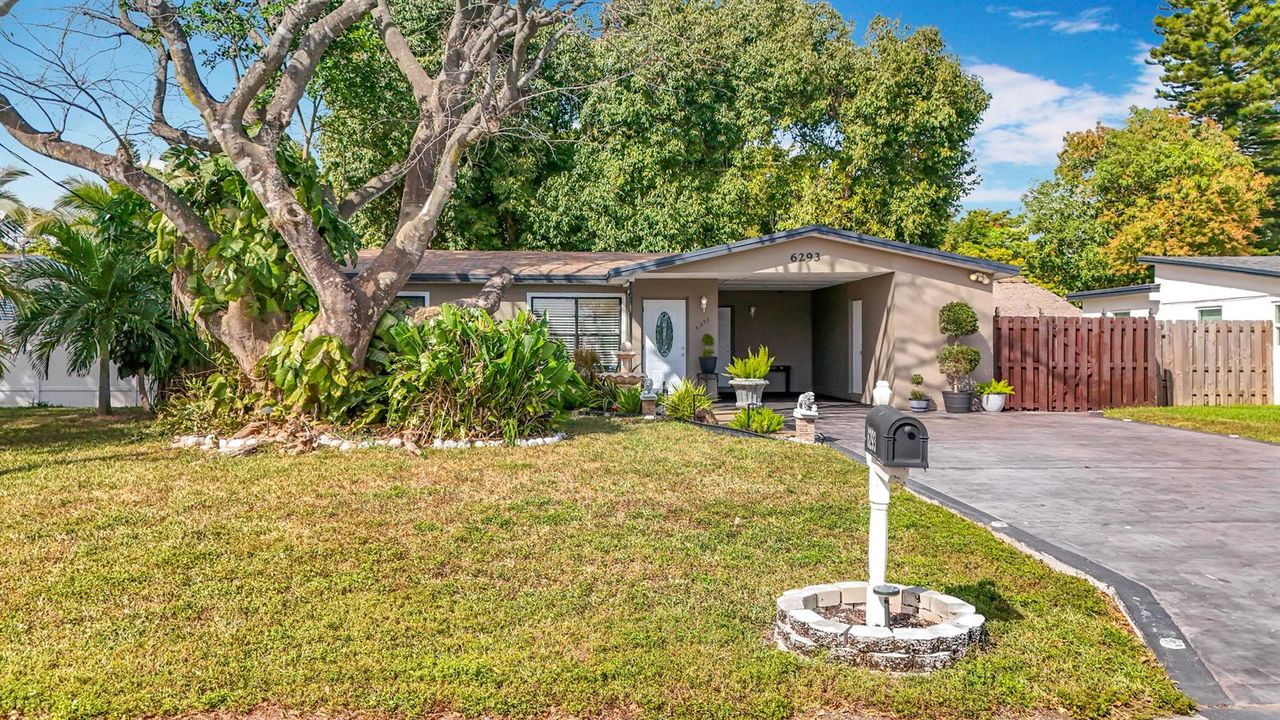 6293 NW 27th Street-10
