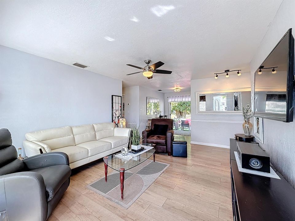 6293 NW 27th Street-14