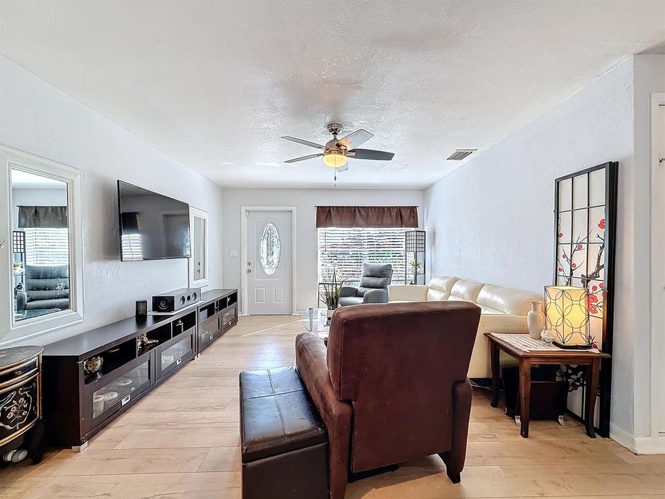 6293 NW 27th Street-18