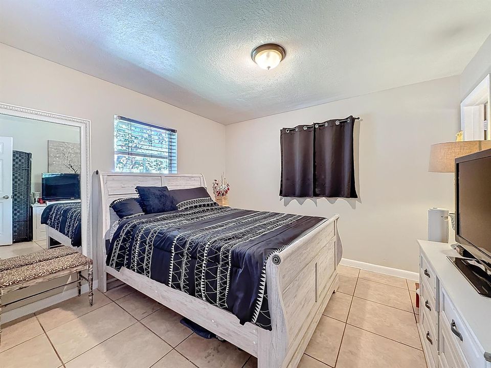 6293 NW 27th Street-37