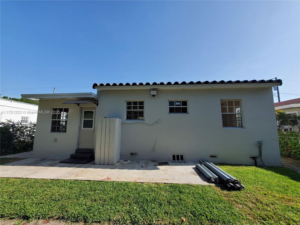 На продажу: $1,600,000 (0 спален, 0 ванн, 1176 Квадратных фут)