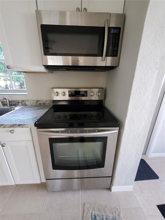 На продажу: $1,600,000 (0 спален, 0 ванн, 1176 Квадратных фут)