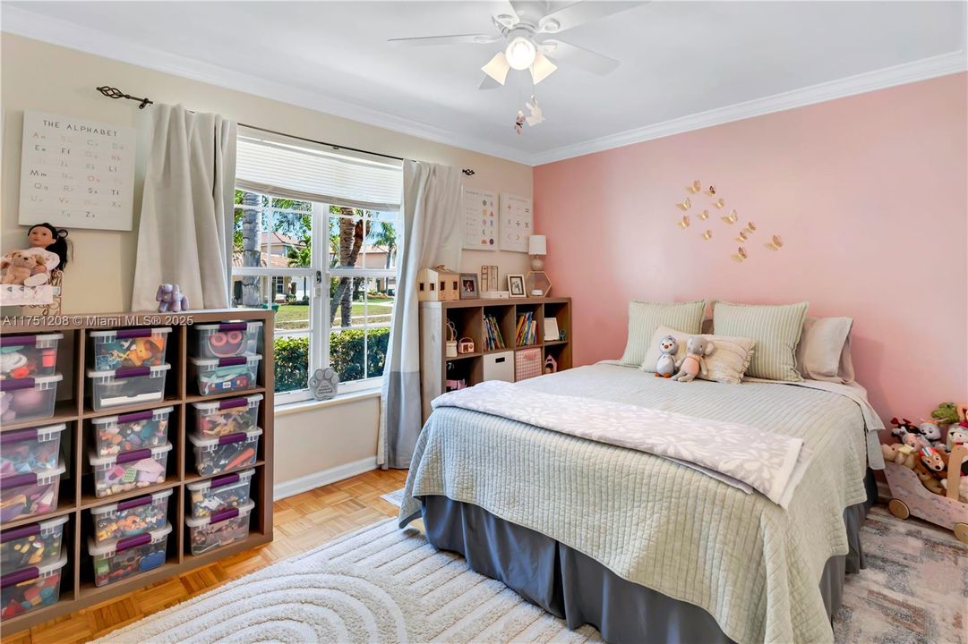 Recently Sold: $500,000 (3 beds, 2 baths, 1221 Square Feet)