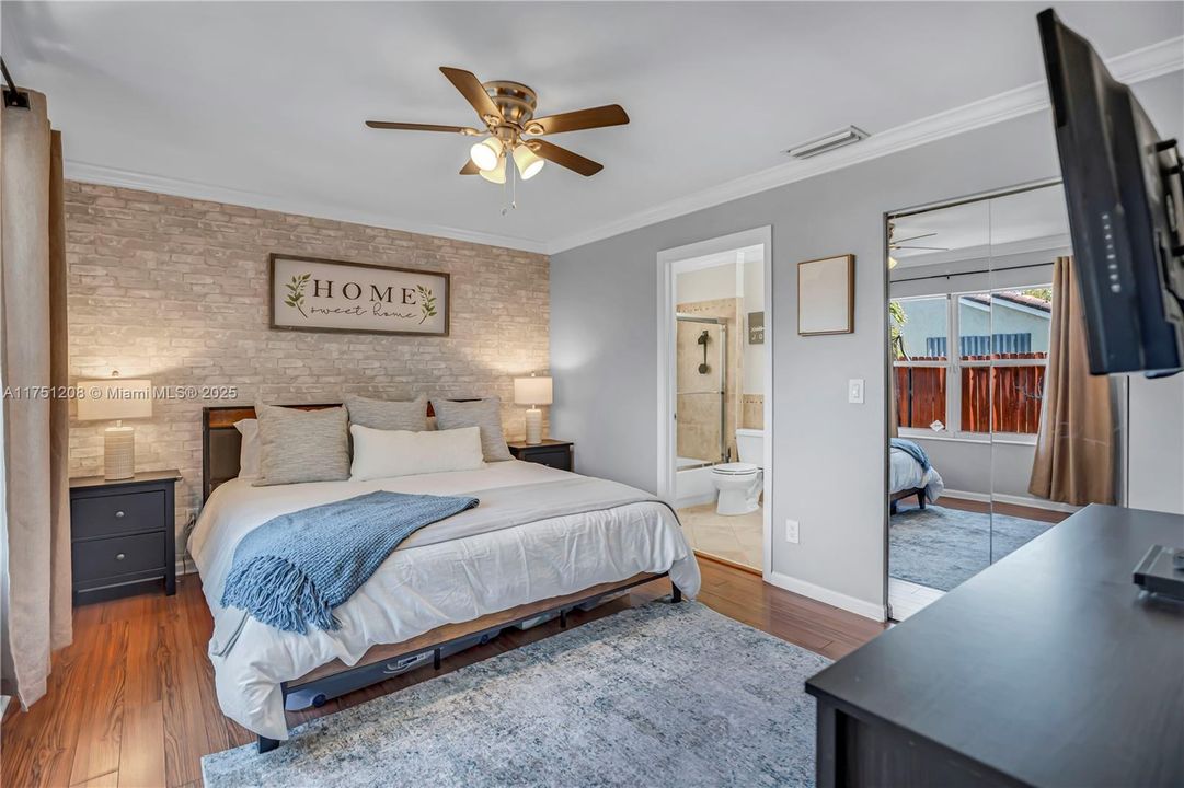 Recently Sold: $500,000 (3 beds, 2 baths, 1221 Square Feet)