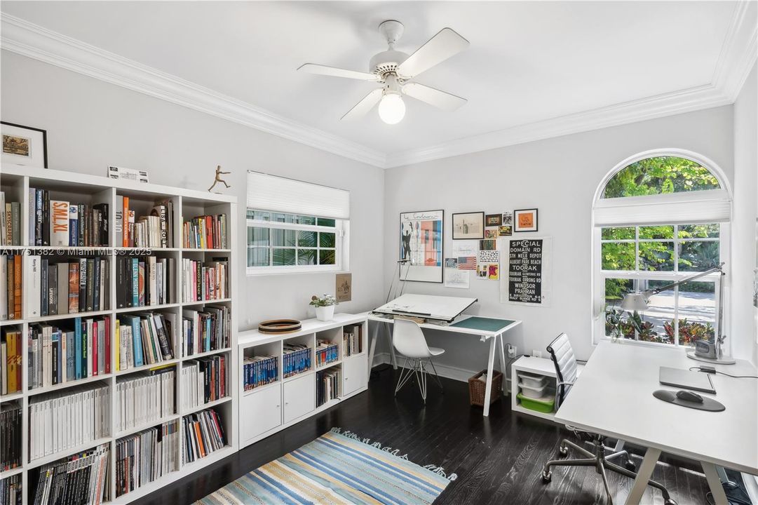 Recently Sold: $6,688,000 (6 beds, 4 baths, 6442 Square Feet)