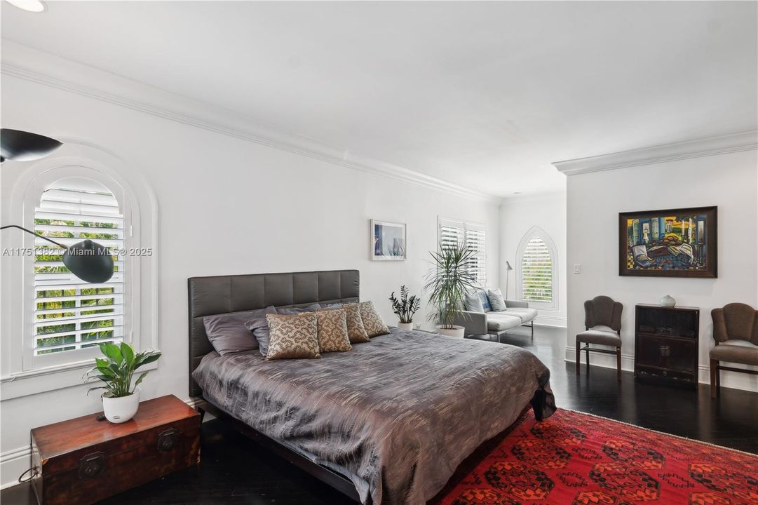 Recently Sold: $6,688,000 (6 beds, 4 baths, 6442 Square Feet)