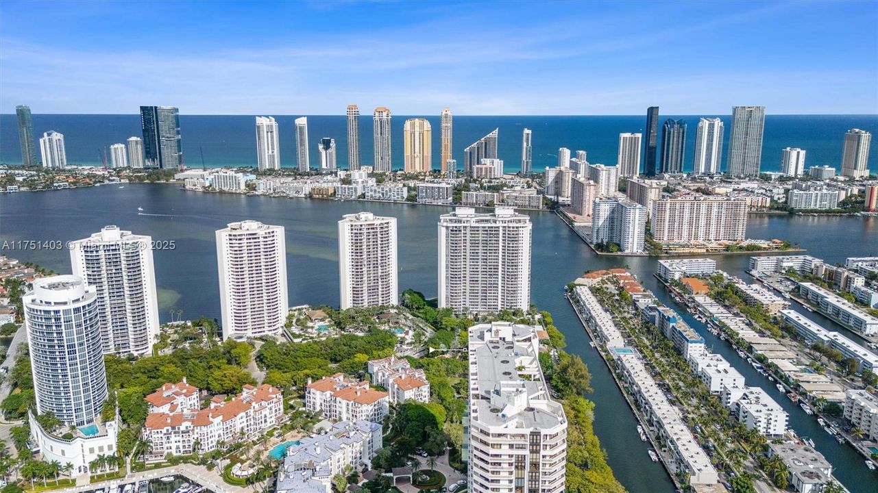 待售: $1,899,990 (3 贝兹, 3 浴室, 3030 平方英尺)