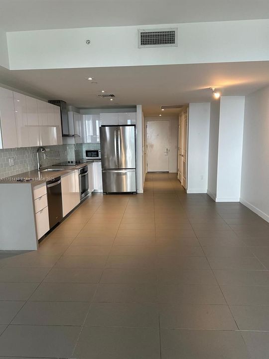 Recently Sold: $360,000 (0 beds, 1 baths, 580 Square Feet)