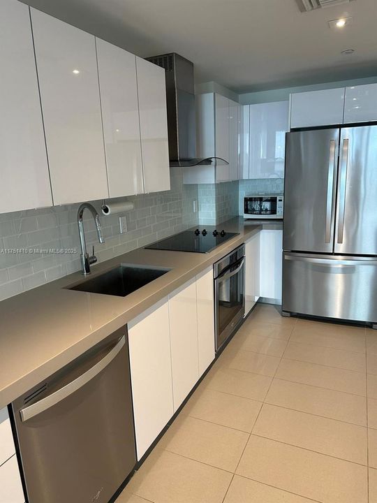 Recently Sold: $360,000 (0 beds, 1 baths, 580 Square Feet)