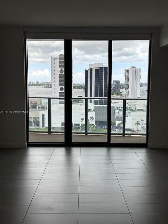 Recently Sold: $360,000 (0 beds, 1 baths, 580 Square Feet)