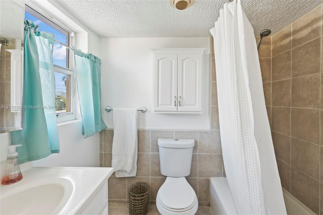 Vendido Recientemente: $239,000 (1 camas, 1 baños, 450 Pies cuadrados)