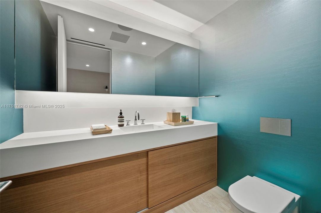 En Venta: $9,500,000 (3 camas, 3 baños, 2670 Pies cuadrados)